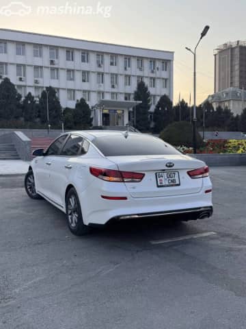 Kia K5 II 2.0 AT