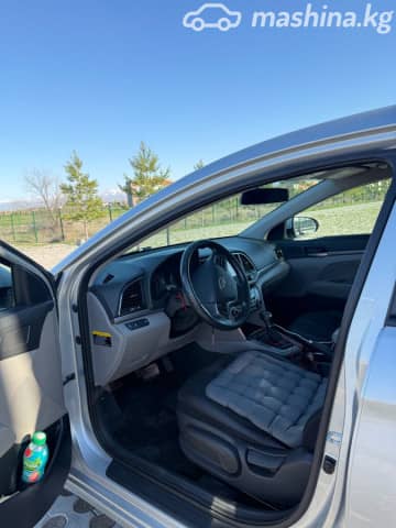 Hyundai Elantra VI (AD) 2.0 AT