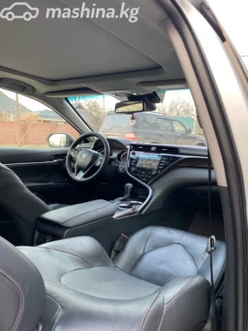 Toyota Camry VIII (XV70) 2.5 AT