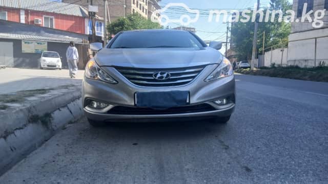 Hyundai Sonata VI (YF) 2.0 AT Газ