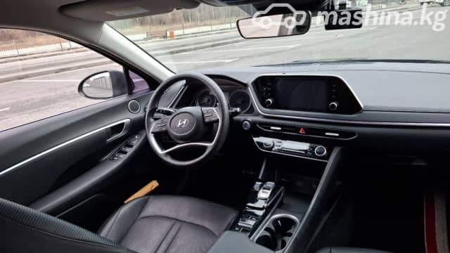 Hyundai Sonata VIII (DN8) 2.0hyb AT