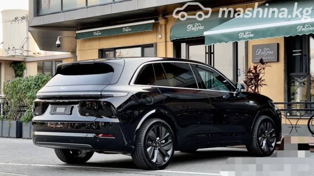 LiXiang L7 Рестайлинг 1.5hyb AT 4WD