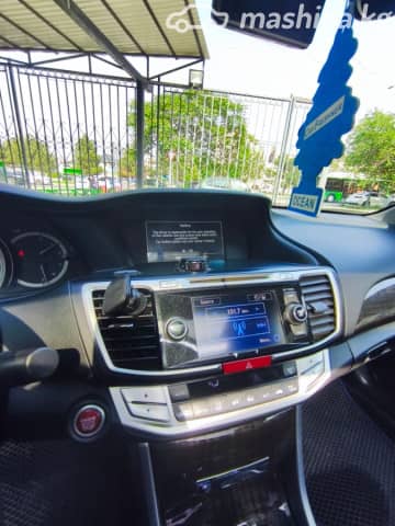 Honda Accord IX 2.4 AT