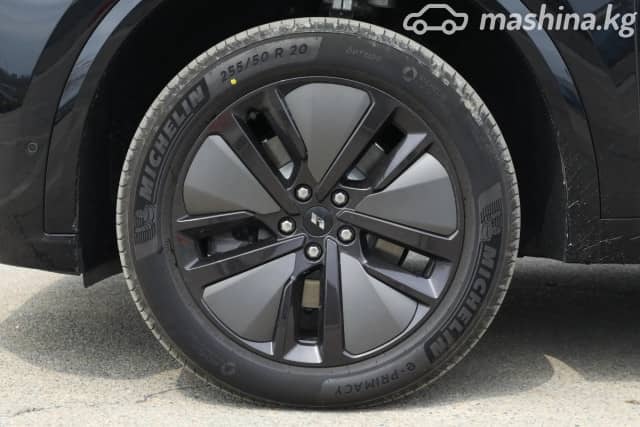 LiXiang L8 Рестайлинг 1.5hyb AT 4WD