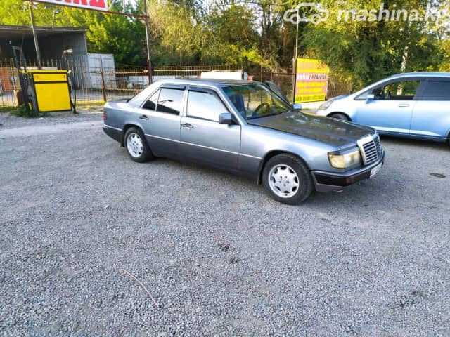 Mercedes-Benz W124 200 2.0 MT