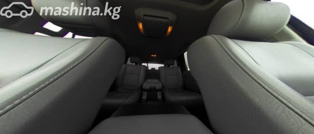 Toyota Sequoia II Рестайлинг 5.7 AT 4WD