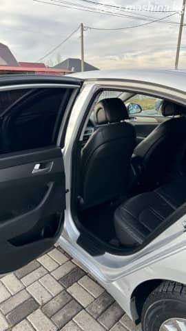 Hyundai Sonata VII (LF) LPi 2.0 AT