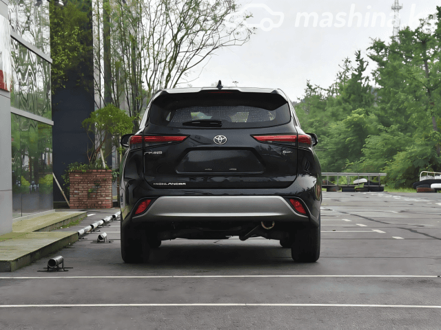 Toyota Highlander IV (U70) 3.5 AT
