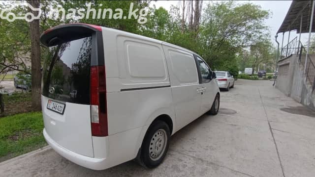 Hyundai Staria 2.2d AT