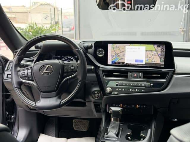 Lexus ES VII Рестайлинг 300h 2.5hyb CVT