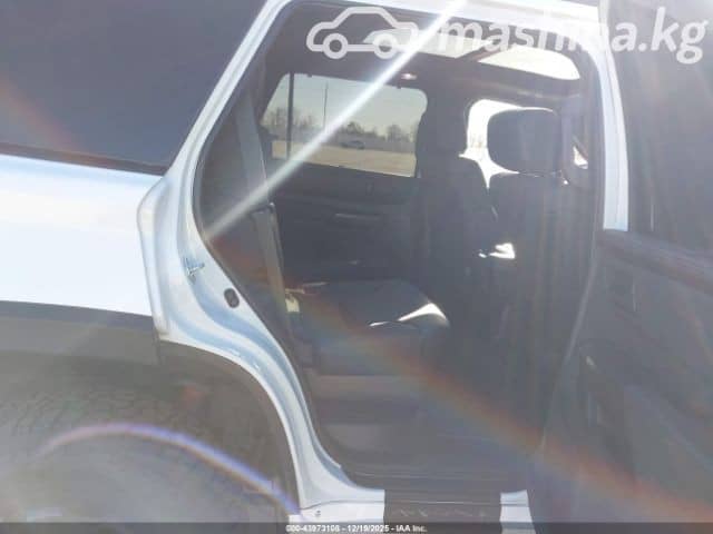 Toyota Sequoia III 3.5hyb AT 4WD