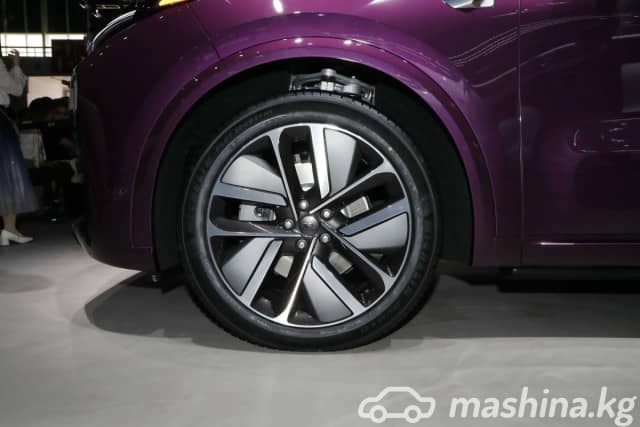 LiXiang L9 Рестайлинг 1.5hyb AT 4WD