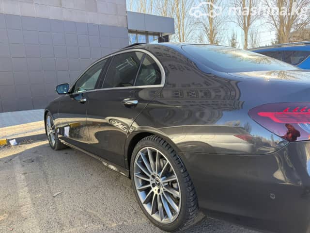 Mercedes-Benz E-Класс V (W213, S213, C238) Рестайлинг 350 2.0 AT 4WD