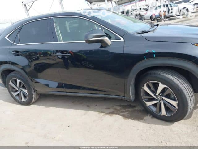 Lexus NX I Рестайлинг 200 2.0 CVT