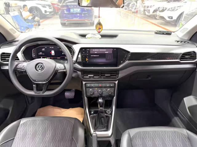 Volkswagen T-Cross I 1.6d AMT