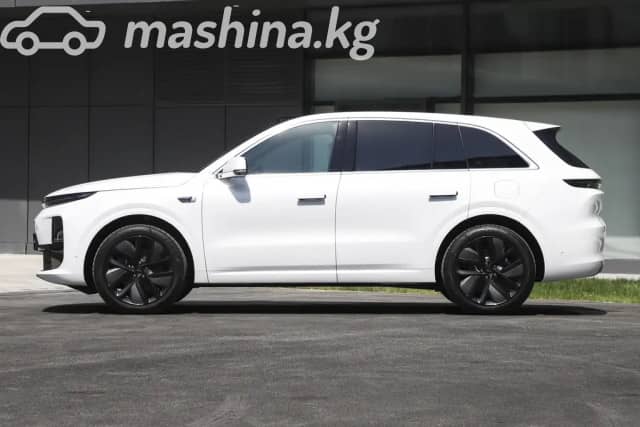 LiXiang L6 1.5hyb AT 4WD