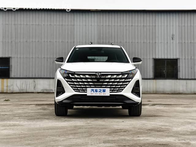 Changan UNI-Z iDD 1.5hyb CVT