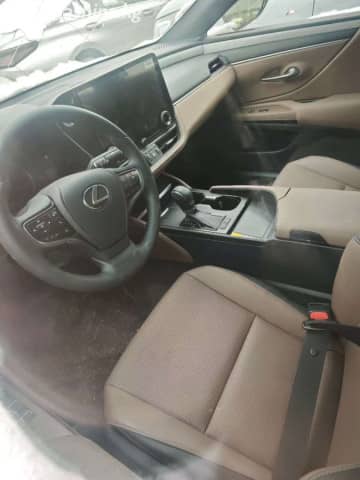 Lexus ES VII Рестайлинг 2 200 2.0 CVT