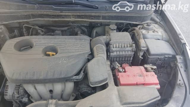 Hyundai Sonata VI (YF) 2.0 AT Газ