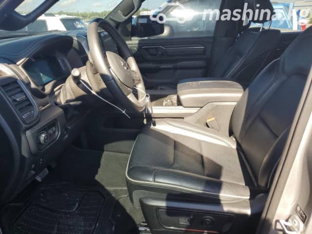 RAM 1500 V Quad Cab 5.7 AT 4WD