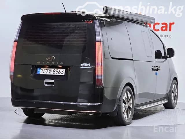 Hyundai Staria 2.2d AT 4WD