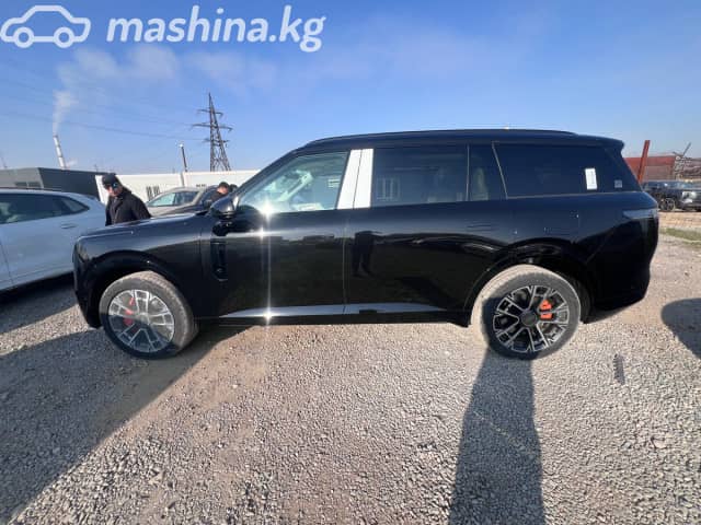Lynk & Co 900 2.0hyb AT 4WD
