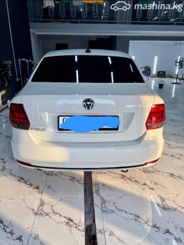 Volkswagen Polo V Рестайлинг 1.6 MT