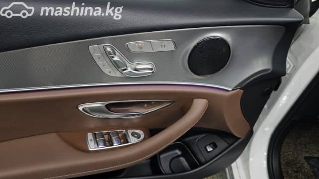 Mercedes-Benz E-Класс V (W213, S213, C238) 300 2.0 AT