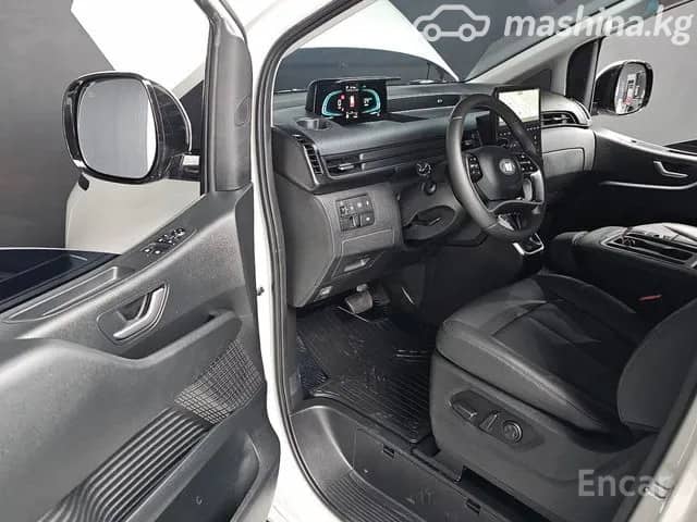 Hyundai Staria 1.6hyb AT