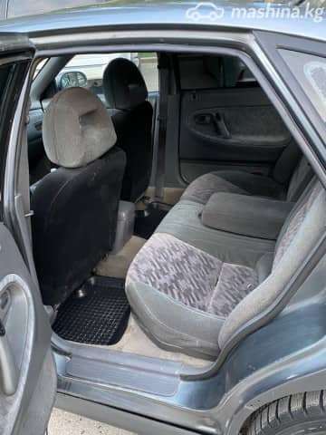 Mazda 626 IV (GE) 2.5 MT