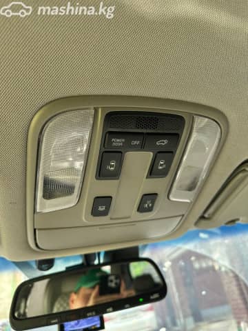 Kia Carnival III 2.2d AT