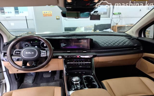 Kia Carnival IV 2.2d AT