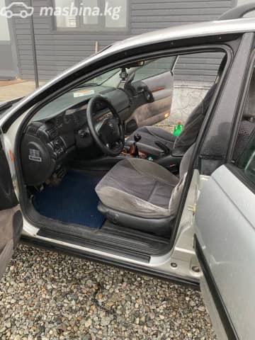 Opel Omega B 2.5 MT