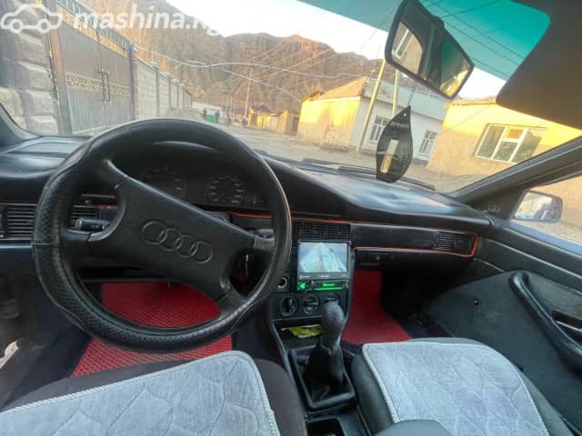 Audi 100 III (C3) Рестайлинг 2.2 MT