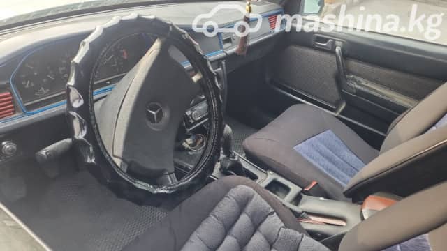 Mercedes-Benz 190 (W201) 1.8 MT