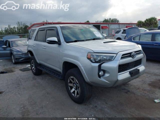 Toyota 4Runner V Рестайлинг 4.0 AT 4WD