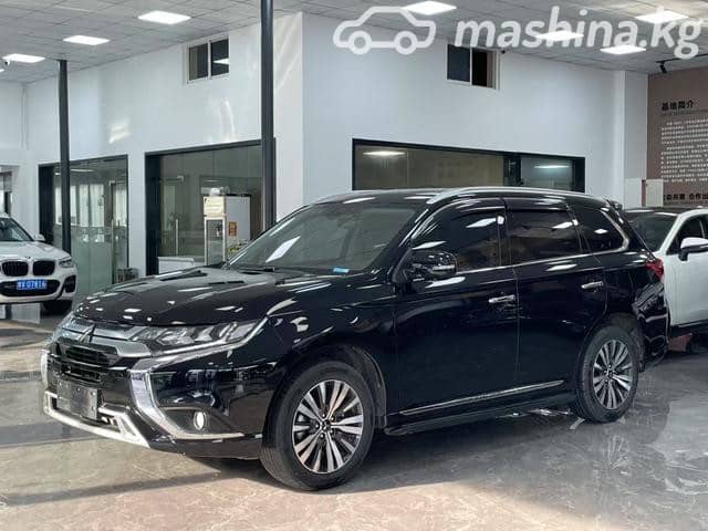 Mitsubishi Outlander IV 2.5 CVT 4WD