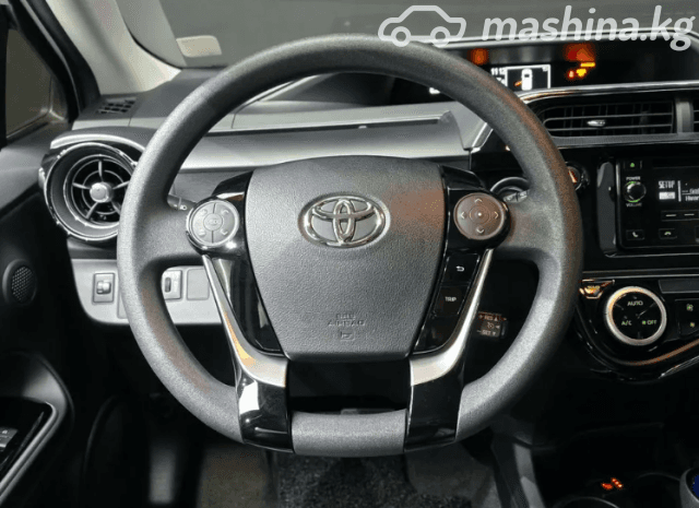 Toyota Prius c I Рестайлинг 1.5hyb AT
