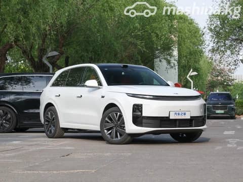 LiXiang L6 1.5hyb AT 4WD