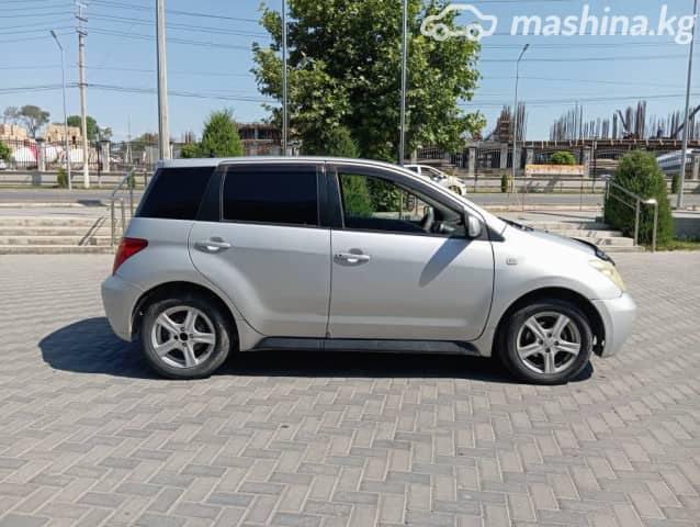 Toyota Ist I 1.3 AT