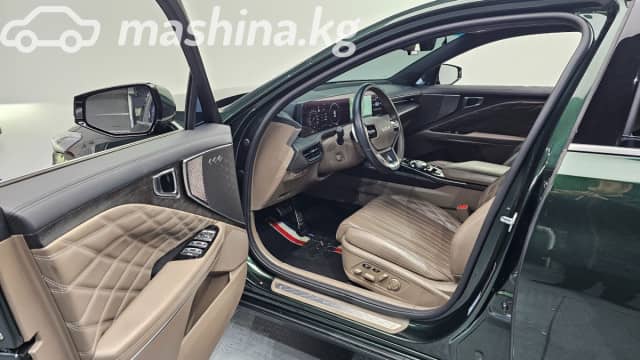 Kia K8 2.5 AT