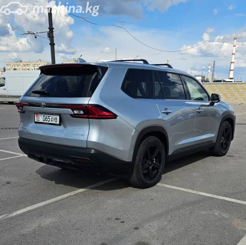 Toyota Grand Highlander 2.5hyb CVT 4WD