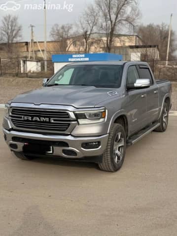 RAM 1500 V Quad Cab 5.7 AT 4WD