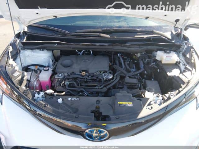 Toyota Sienna IV 2.5hyb AT 4WD
