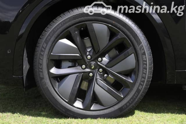 LiXiang L9 Рестайлинг 1.5hyb AT 4WD