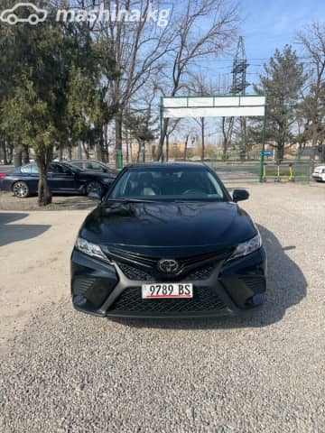 Toyota Camry VIII (XV70)