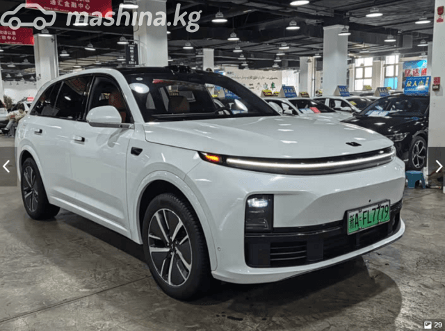 LiXiang L7 Рестайлинг 1.5hyb AT 4WD