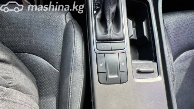 Kia K5 II 2.0 AT