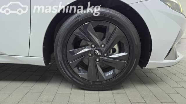 Hyundai Avante VII 1.6hyb AMT