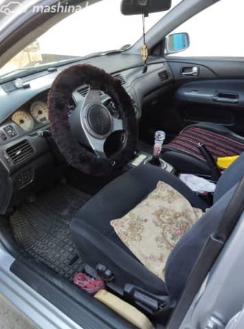 Mitsubishi Lancer IX 2.0 MT